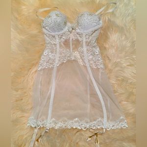 Victoria Secret lingerie 32B